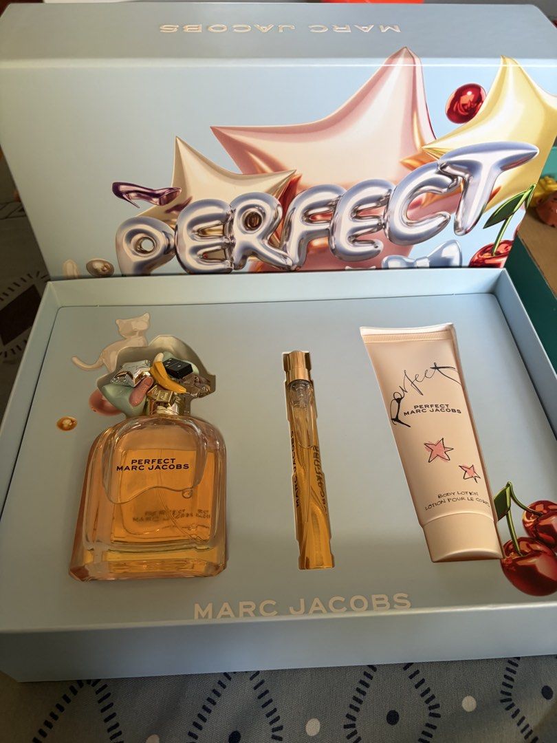 Marc Jacobs Perfect Eau de Parfum Gift Set (Category: Fragrance & Deodorants) located in Taguig. Submitted by _abbyscloset_ (Listing ID 1468062551, Image 2). Description: - Brand new, 100% authentic Marc Jacobs Perfect gift set - Includes full-size 100ml Eau de Parfum spray - Includes travel-size spray (10ml) - Includes hydrating 75ml body lotion - Comes in original light blue presentation box with playful cap charms - All items are completely un
