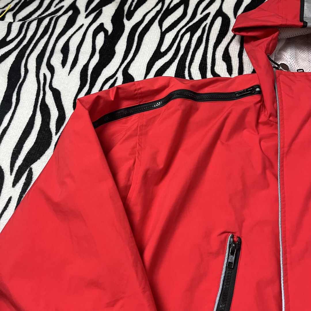Marlboro side logo nylon jacket (Category: Coats, Jackets and Outerwear) located in Manila. Submitted by royaldripmanila (Listing ID 1468235547, Image 3). Description: Minimal issue W24 L27-30.