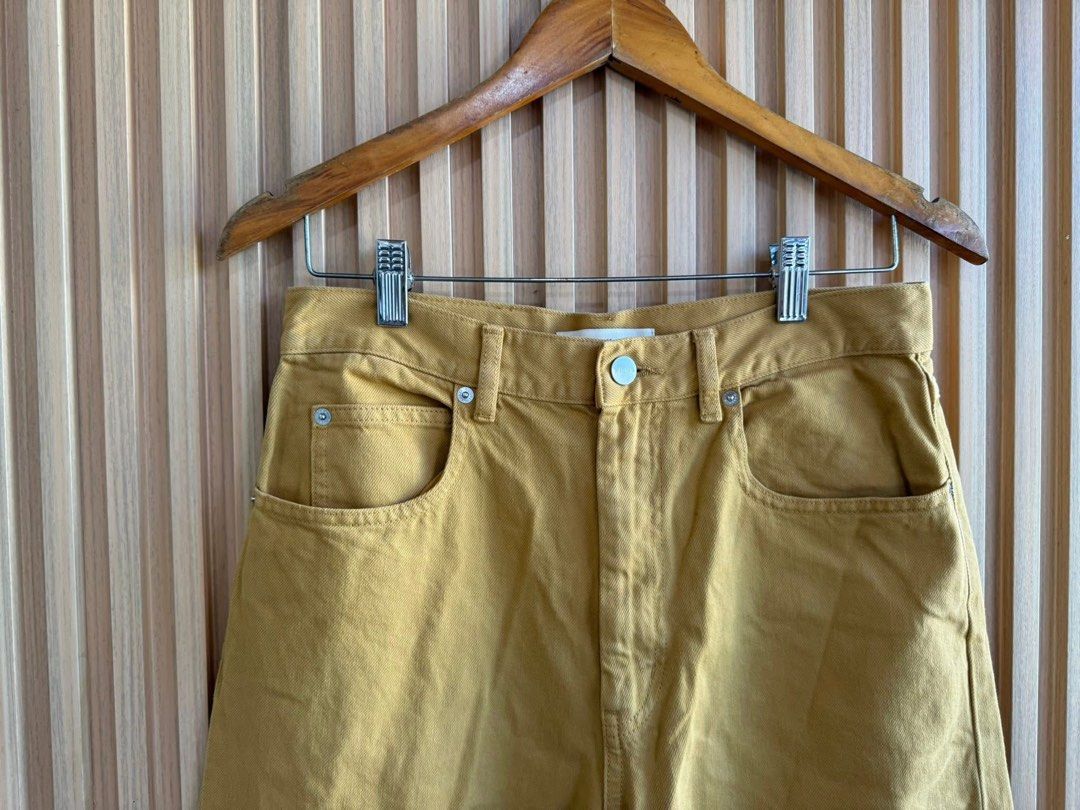Marni x Unqlo (Category: Jeans) located in Lipa City. Submitted by thyra06 (Listing ID 1468170529, Image 3). Description: Unqlo wideleg pants size 28/29.