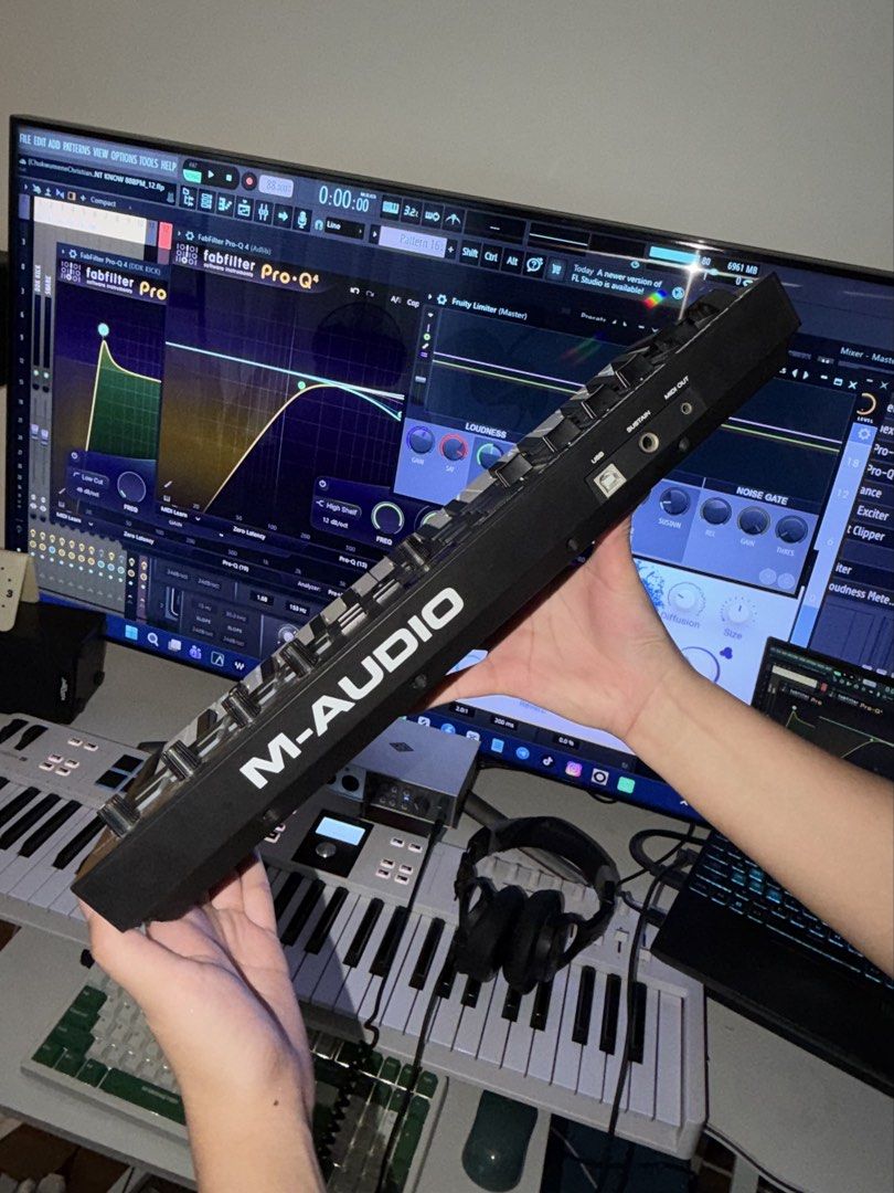 M-Audio Oxygen Pro Mini Keyboard (Category: Musical Instruments) located in Manila. Submitted by thatgirl0001 (Listing ID 1468207088, Image 1). Description: - Model: M-Audio Oxygen Pro Mini - Keys: 32 responsive mini keys - Controls: Assignable pads, knobs, and faders with standard music software layout - Connectivity: USB connection on the back - Condition: Works great - Color: Sleek black finish Rfs: upgraded to a bigger keyboard .