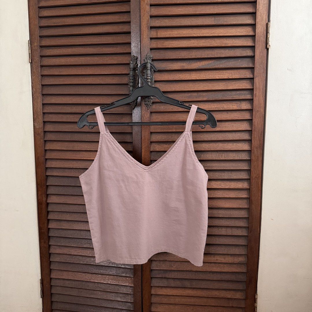 Mauve Linen Top (Category: Sleeveless) located in Las Pinas. Submitted by francesca.finds (Listing ID 1468134940, Image 1). Description: - LAST PRICE - dm for photo when worn - can fit medium to semi-large frames.