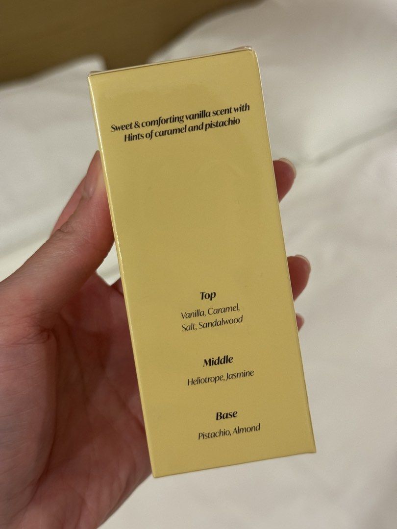 Medicube Deoderant Kojic Acid Temuric (Category: Fragrance & Deodorants) located in Pasay City. Submitted by declutterwyza (Listing ID 1468233273, Image 3). Description: PASABUY DEADLINE: Oct 17, 2026 The Medicube Fresh That Lasts Deodorant (Vanilla & Pistachio) is an aluminum-free deodorant stick that blends everyday odor protection with skincare-focused ingredients. Contains kojic acid, turmeric, vitamin C, and niacinamide to help improve the a
