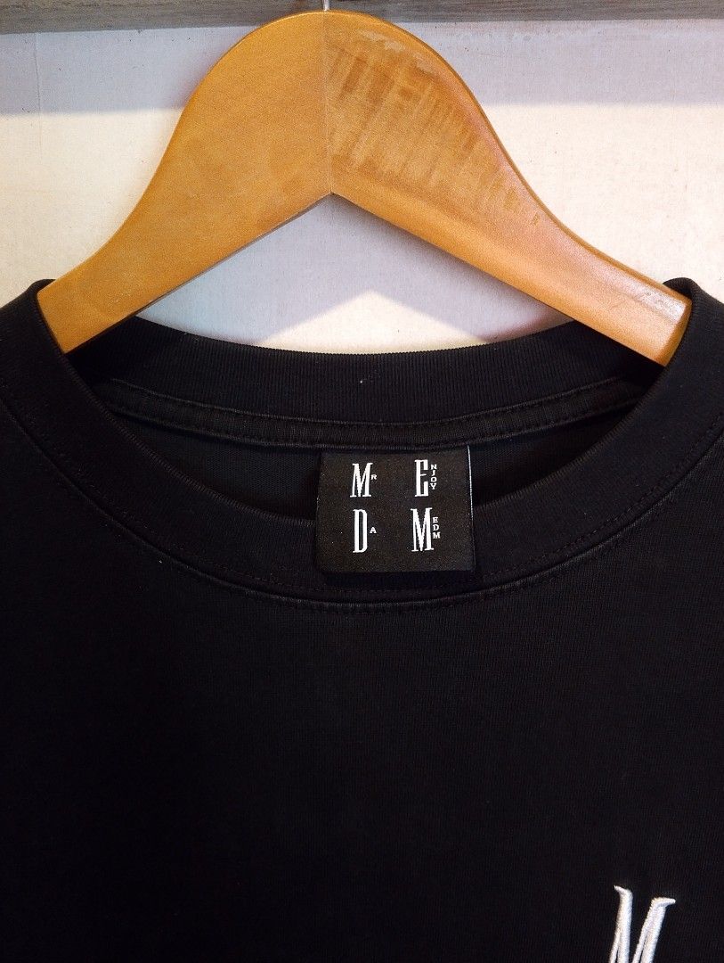 MEDM (mr.enjoy Da Money) Embroidered Basic T-Shirt (Category: Tshirts & Polo Shirts ) located in Orani. Submitted by thedailyarchives (Listing ID 1468069357, Image 3). Description: SOBRANG GANDA NETO SA PERSONAL MAKAPAL TELA SOLID PA PANG-PORMA!💯 HEAVYCOTTON / EMBROIDERY ‎SIZE:L-XL ‎DIMES:W-24 L-30 ‎COLOR RATE:9.8/10 ‎CONDITION:EXCELLENT ‎NECKLINE:10/10 ‎NO ISSUE THIS ARE THRIFT SELECTED PRODUCTS, SO KINDLY MANAGE YOUR EXPECTATIONS THANKYOU. COL