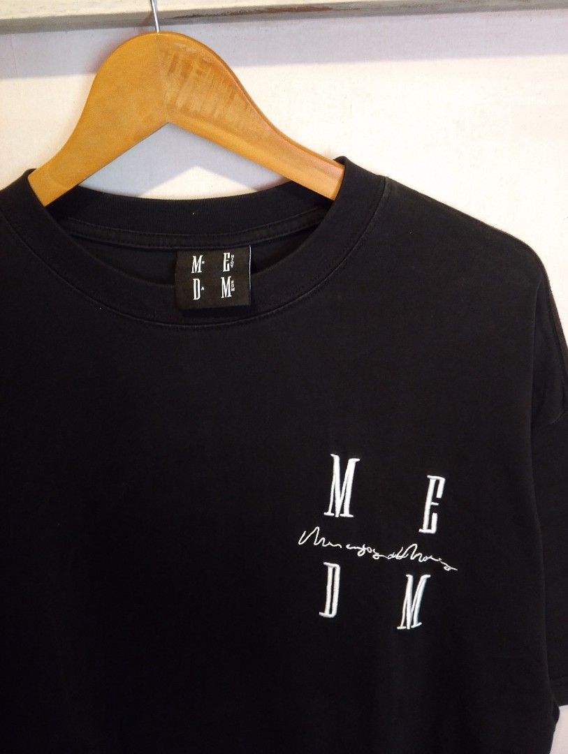 MEDM (mr.enjoy Da Money) Embroidered Basic T-Shirt (Category: Tshirts & Polo Shirts ) located in Orani. Submitted by thedailyarchives (Listing ID 1468069357, Image 2). Description: SOBRANG GANDA NETO SA PERSONAL MAKAPAL TELA SOLID PA PANG-PORMA!💯 HEAVYCOTTON / EMBROIDERY ‎SIZE:L-XL ‎DIMES:W-24 L-30 ‎COLOR RATE:9.8/10 ‎CONDITION:EXCELLENT ‎NECKLINE:10/10 ‎NO ISSUE THIS ARE THRIFT SELECTED PRODUCTS, SO KINDLY MANAGE YOUR EXPECTATIONS THANKYOU. COL