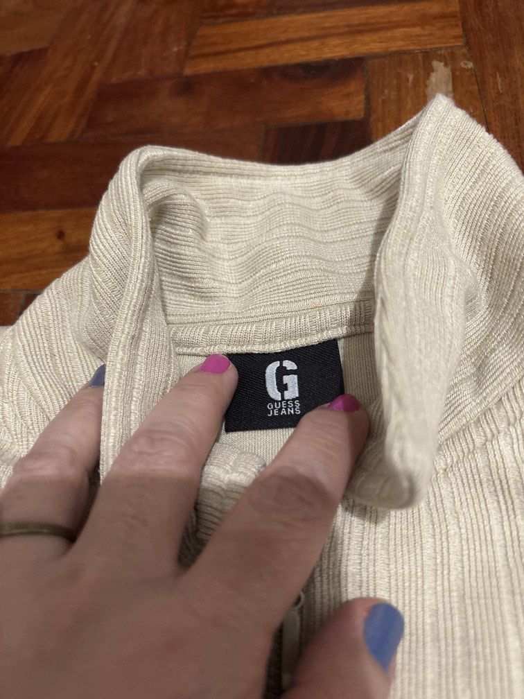 Mens long sleeves guess brand medium (Category: Tshirts & Polo Shirts ) located in Manila. Submitted by vintageaccessories (Listing ID 1468084489, Image 3). Description: .