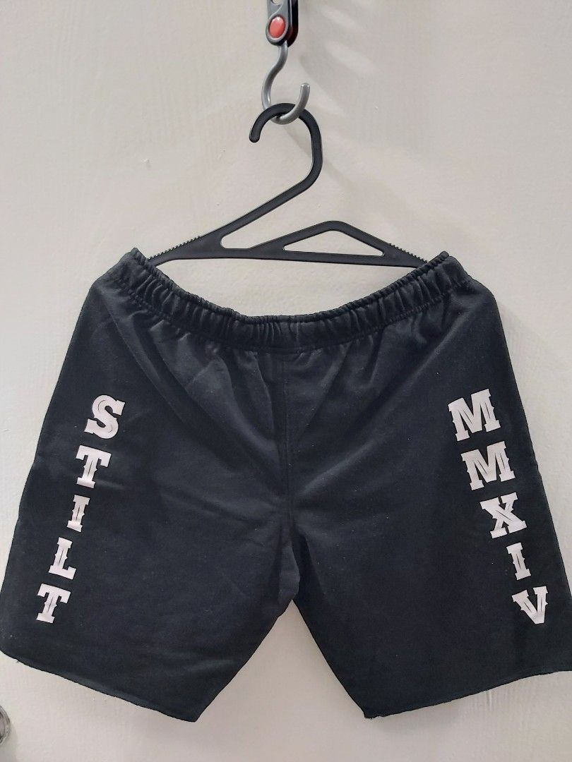 Men's short (Stilt) (Category: Shorts) located in Mandaluyong City. Submitted by fun_demonium (Listing ID 1468082733, Image 2). Description: About: - Brand: Stilt - Medium (28) - No Issues / Unused - RFS: Decluttering / Moving Payment: - Gcash / Maya / Maribank Shipment: (c/o buyer) - Lalamove / Gogoexpress / J&T.