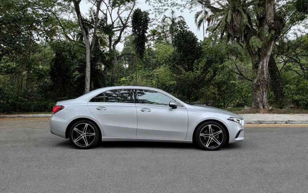 Mercedes-Benz A-Class Saloon A180 Progressive (A) (Category: Used Cars) located in Singapore. Submitted by carousell_certified_partners (Listing ID 1464587508, Image 2). Description: 1 Owner! Sleek, sporty and luxurious, ensuring refined and efficient daily drive. Comes with C&C extended warranty till Jan 2028! Additional 3 years engine & gearbox warranty for peace of mind purchase! Powerful and responsive, yet comfort. Extremely well maintained.