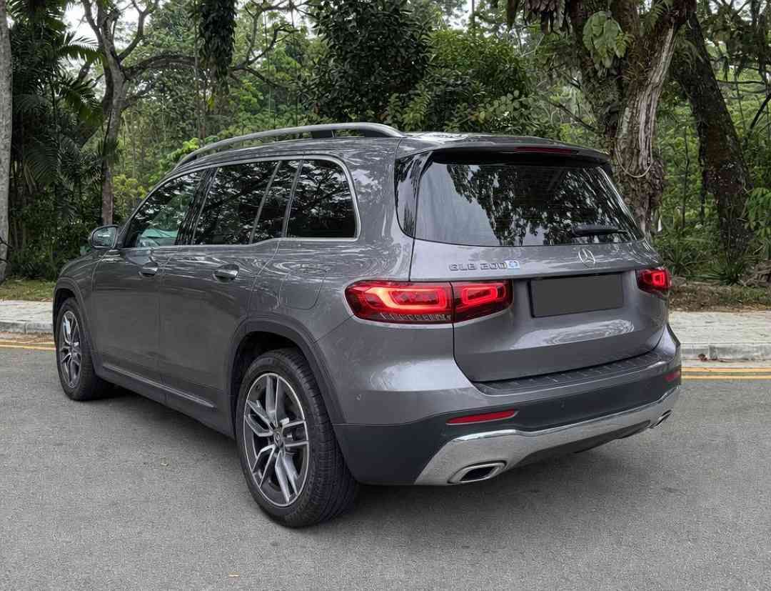 Mercedes-Benz GLB-Class GLB200 Progressive 7-Seater (A) (Category: Used Cars) located in Singapore. Submitted by carousell_certified_partners (Listing ID 1468115885, Image 3). Description: 1 owner fully agent maintained unit! Comes with additional 3 years engine and gearbox warranty! Most well known Mercedes Benz 7 seater luxurious SUV. Premium, spacious and yet practical. Extremely well maintained. Immaculate condition from interior to exterior.