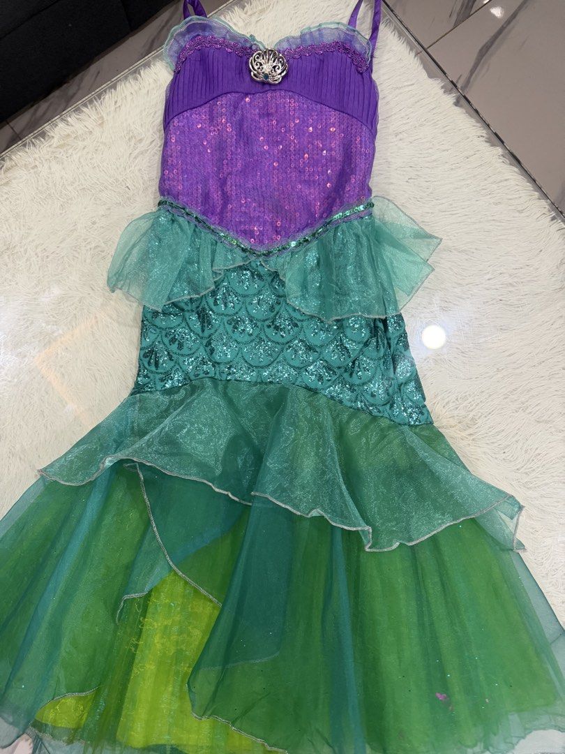 MERMAID 5/6Y (Category: Babies & Kids Fashion) located in Quezon City. Submitted by ricanydera (Listing ID 1468134974, Image 1). Description: NON REMOVAL PAINT 5/6Y.