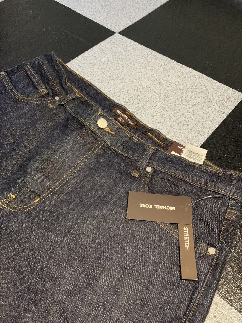 Michael kors (Category: Jeans) located in Angeles City. Submitted by badillajel81176 (Listing ID 1468187469, Image 3). Description: WTS –Brand New Dead stock Michael Kors 📏 Size: Tag size “37.4“ 📏 Measurements: Thight: 13.4 Length: 43 Hem:7.2 💢Issue-No issue ✨ Condition: 10/10 Crispy condition 🟦 Color Rate:10/10 📍 Pampanga Angeles City 📦 Shipping available nationwide.