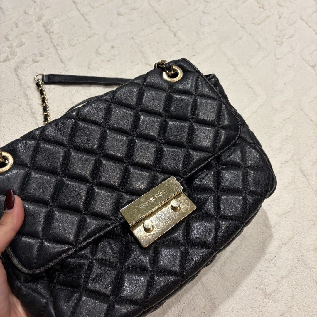 Michael Kors Sloan Quilted Leather Shoulder (Category: Cross-body Bags) located in Angeles City. Submitted by astravintage (Listing ID 1468218729, Image 3). Description: Michael Kors Sloan Quilted Leather Shoulder Bag Authentic Minor signs of use, minor flaws sa edges check pics po thanks.