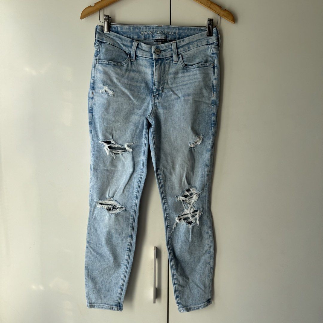 mid waist ripped denim jeans (Category: Jeans) located in Paranaque City. Submitted by ursaturdayfaves (Listing ID 1468104743, Image 1). Description: .