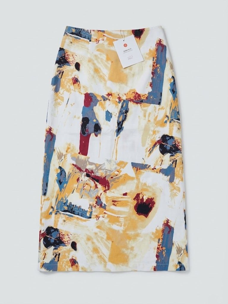 MIdi skirt (Category: Skirts) located in Calasiao. Submitted by scouture8 (Listing ID 1468152482, Image 1). Description: 26 inches length 40cm On hand.