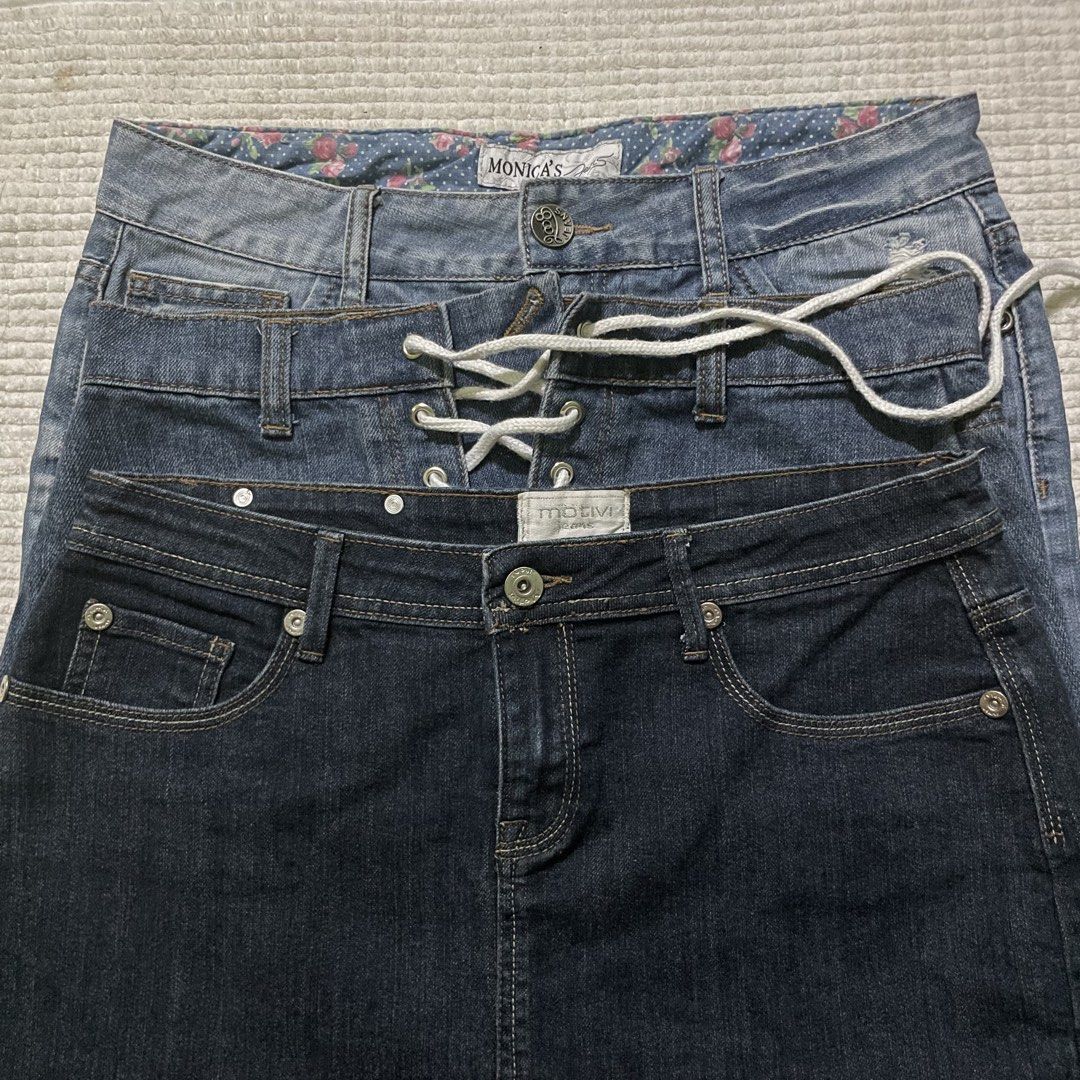 MINI SKIRT (Category: Skirts) located in San Quintin. Submitted by polasolah (Listing ID 1468084131, Image 1). Description: 🍄￼MINI DENIM SKIRT￼🍄 get all for 350₱ Skirt1: waist 33 inch, 12 inch long Skirt2: waist 32 - 33 inch, 12.8 inch long Skirt3: wasit 33 - 34 inch, 12 inch long MOD | J&T (69₱) DM FOR TRANSACTION.