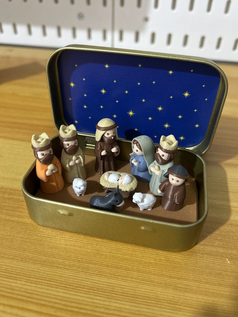 Miniature Nativity Scene in Gold Tin Box (Category: Vintage Collectibles) located in Pateros City. Submitted by cleanmycloset (Listing ID 1468279098, Image 1). Description: Preloved, unless stated brandnew. All items are declared AS IS. Pls manage your expectations. Can do tiiktokk checkout, courier apps, or self pick up. Payment first thru cashg or bank transfer. Coin is used for size comparison. Follow me on toktikk @cleanmyclosetph .