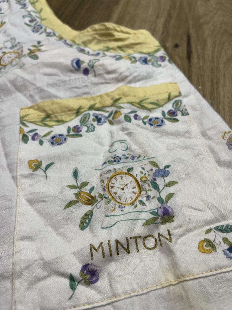 MINTON Apron (Category: Home Improvement Tools & Accessories) located in Bulacan. Submitted by letsfindukaywithme (Listing ID 1468280428, Image 3). Description: Minton Apron Cotton +sf payment first Ship via J&T.