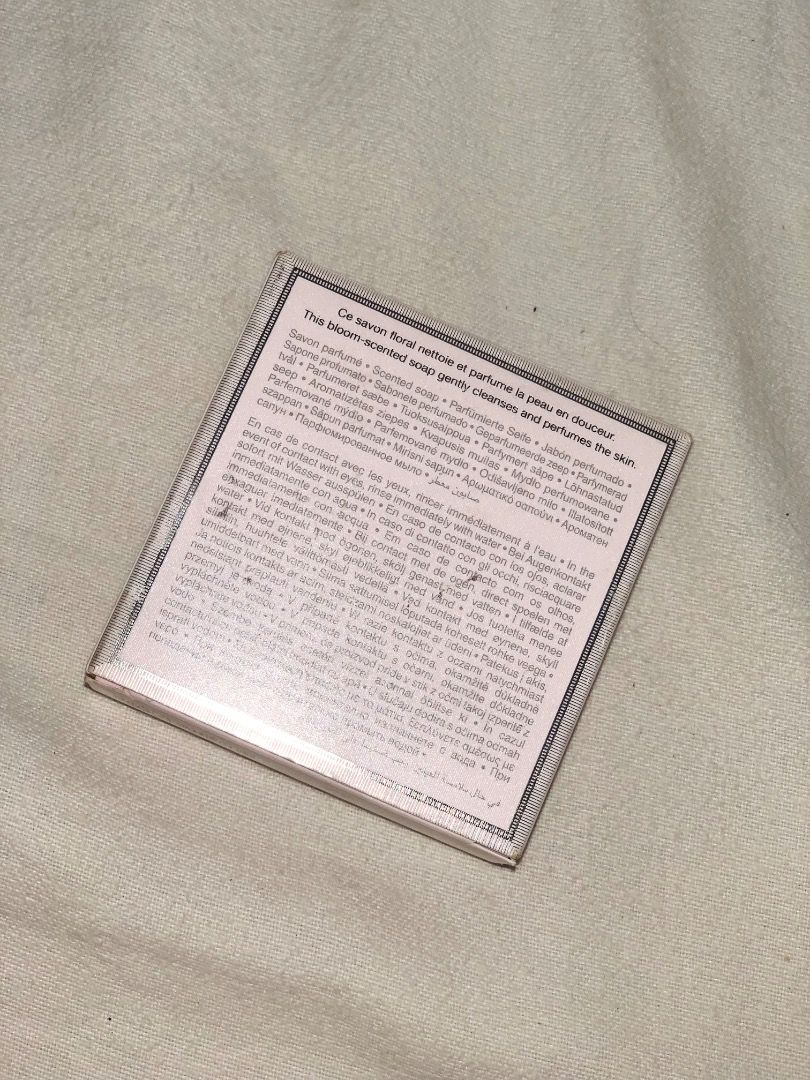 Miss Dior Blooming Scented Soap (Category: Fragrance & Deodorants) located in Caloocan City. Submitted by ayajaneee (Listing ID 1468186119, Image 2). Description: - Authentic Miss Dior Savon Floral Parfumé - Blooming scented soap in elegant pink box packaging - Unused item in original packaging - Great addition to the bathroom or as a gift option - Ships securely from a trusted seller.