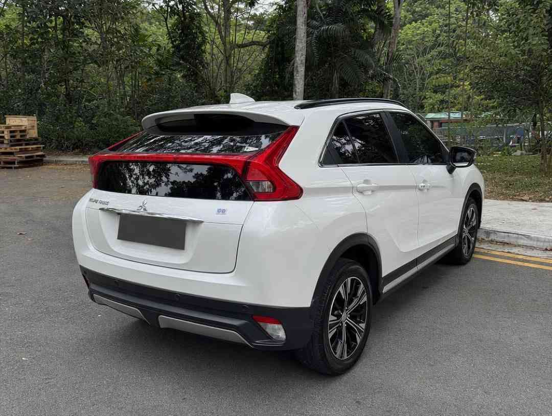 Mitsubishi Eclipse Cross 1.5T Classic (A) (Category: Used Cars) located in Singapore. Submitted by carousell_certified_partners (Listing ID 1464180421, Image 3). Description: 1 owner unit! 100% accident free! Tip top codition! No need any repair! All trade in welcome! Bank/in house loan available with attractive interest rate! Call our sales consultant to know more info or book an appointment for viewing today! Features: Powerful 1.5l MIVEC turbo