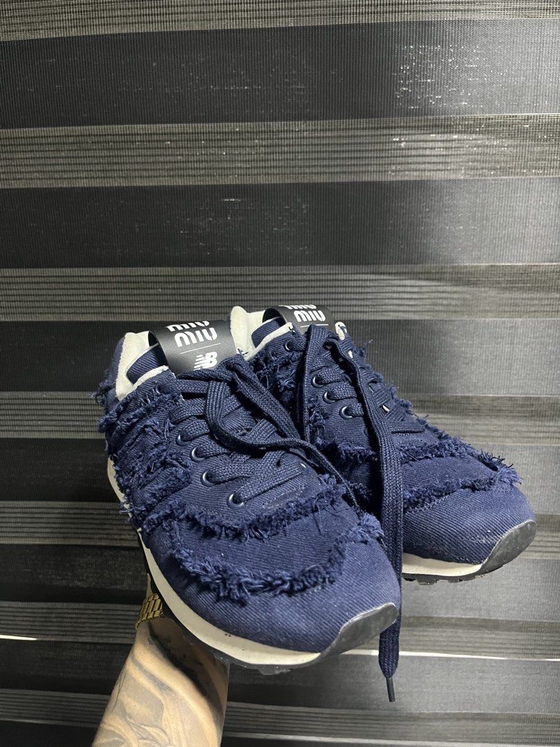 MIU MIU X NB 574 (Category: Sneakers & Footwear) located in Iloilo. Submitted by thrift2cali (Listing ID 1468061901, Image 3). Description: MADE IN ITALY SIZE 42 ALMOST NEW MINOR ISSUE SEE LAST PICTURE, MISSING LANG YUNG METAL NYA SA LACE HOLE NOT VSSBLE NMAN 10 / 10 COLOR RATE NEGOTIABLE.