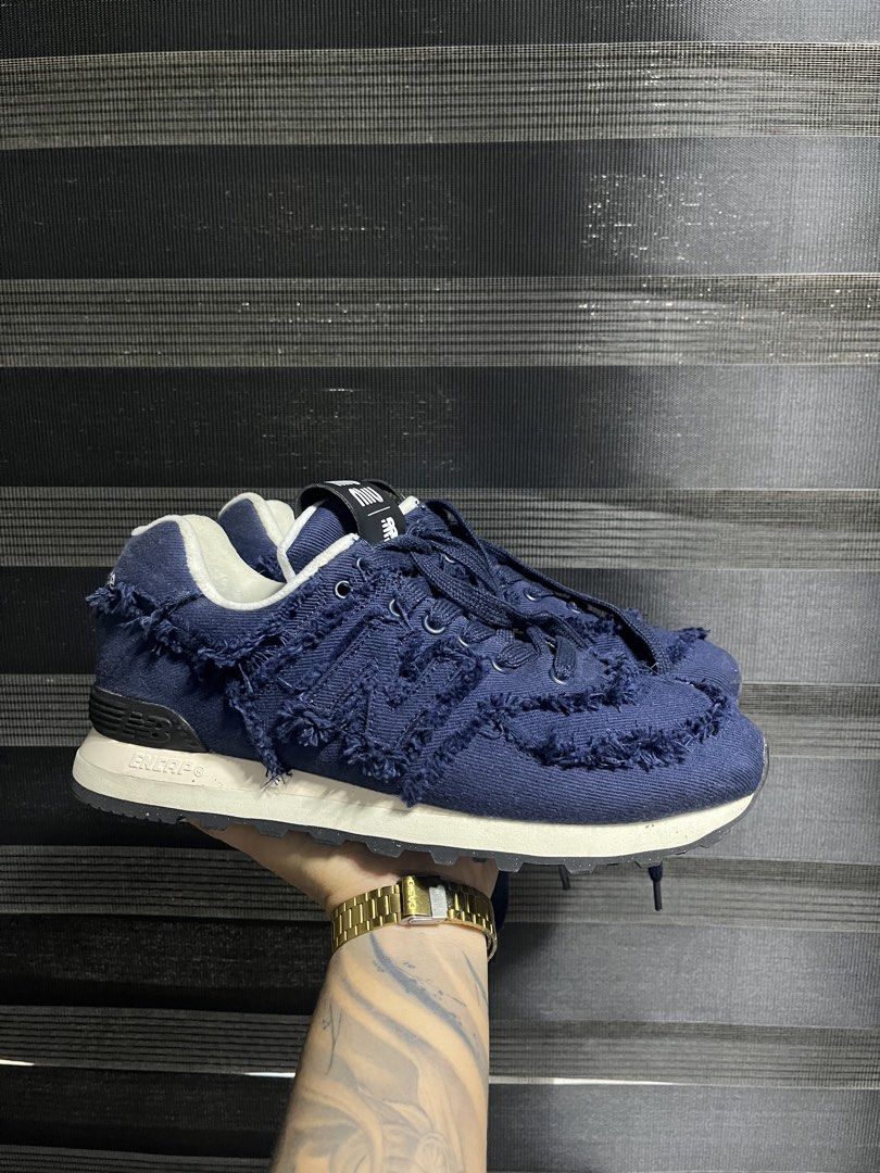 MIU MIU X NB 574 (Category: Sneakers & Footwear) located in Iloilo. Submitted by thrift2cali (Listing ID 1468061901, Image 1). Description: MADE IN ITALY SIZE 42 ALMOST NEW MINOR ISSUE SEE LAST PICTURE, MISSING LANG YUNG METAL NYA SA LACE HOLE NOT VSSBLE NMAN 10 / 10 COLOR RATE NEGOTIABLE.