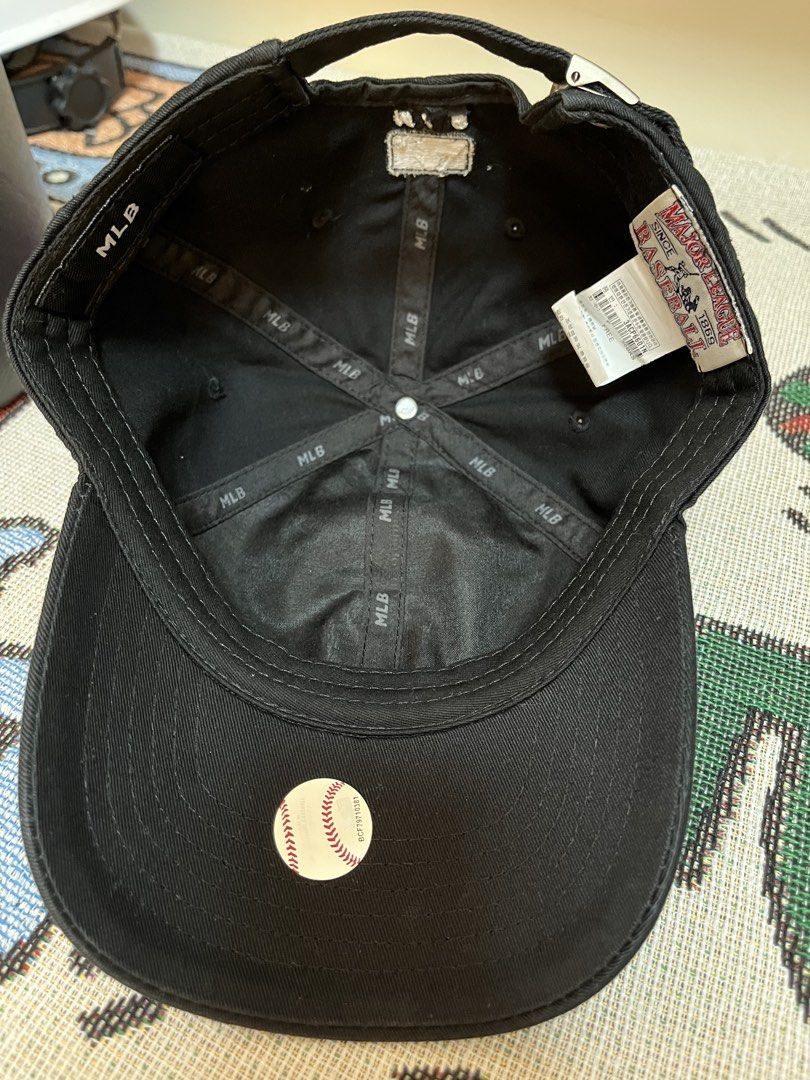 MLB NY Newyork Yankees Baseball Cap Dad Hat Adjustable (Category: Caps & Hats) located in San Fernando. Submitted by krncarts0421546 (Listing ID 1468103197, Image 3). Description: [Item Description] Color: Black and White Logo Condition: 9/10 Size: OSFA Adjustable [Mode of Payment] Strictly Gcash (Price + sf) [Mode of Delivery] J&t/LBC/Lalamove.