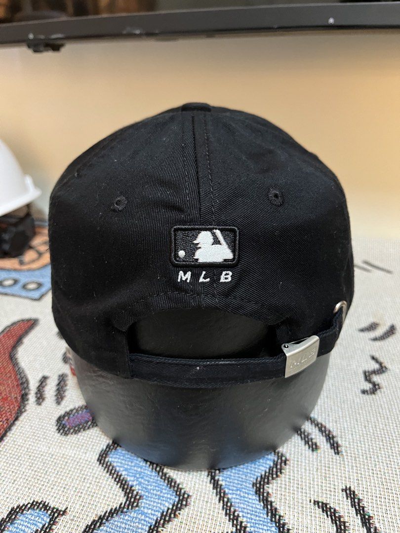 MLB NY Newyork Yankees Baseball Cap Dad Hat Adjustable (Category: Caps & Hats) located in San Fernando. Submitted by krncarts0421546 (Listing ID 1468103197, Image 2). Description: [Item Description] Color: Black and White Logo Condition: 9/10 Size: OSFA Adjustable [Mode of Payment] Strictly Gcash (Price + sf) [Mode of Delivery] J&t/LBC/Lalamove.
