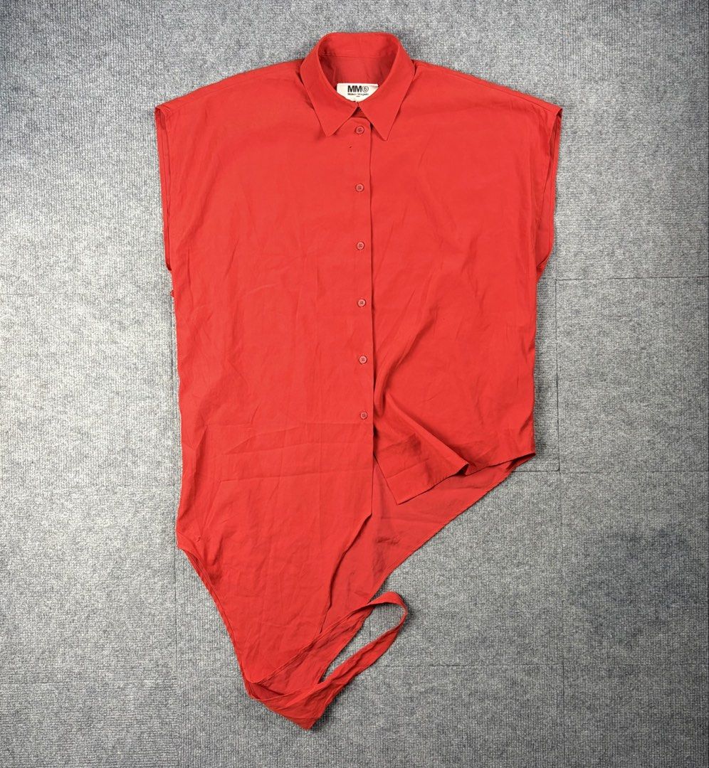 MM6 Maison Margiela Red Assymetrical Top (Category: Luxury Apparel) located in Manila. Submitted by yourtherapist_ (Listing ID 1468248600, Image 1). Description: MM6 Maison Margiela Red Assymetrical Top Size: 42 Condition: Good Flaw: Black dot spots Made in: Italy Measurements Width: 24 Length: 48 Shoulder: 23 2,000.