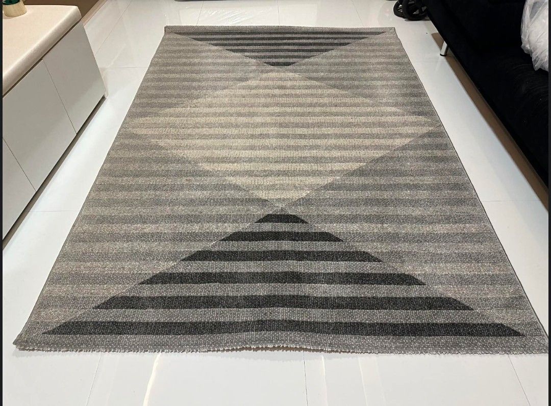 Modern Geometric Carpet Rug (Delta) (Category: Carpets, Mats & Flooring) located in Quezon City. Submitted by dannikkishoppe2 (Listing ID 1468130177, Image 2). Description: Modern Geometric Carpet Rug (Delta)‼️₱4500‼️ *160cm x 230cm *Made in Spain Please manage your expectations as there might be minimal flaws. Color may vary due to lighting, it may appear darker or lighter in person. Check photos first before buying. Please refrain from purchasi
