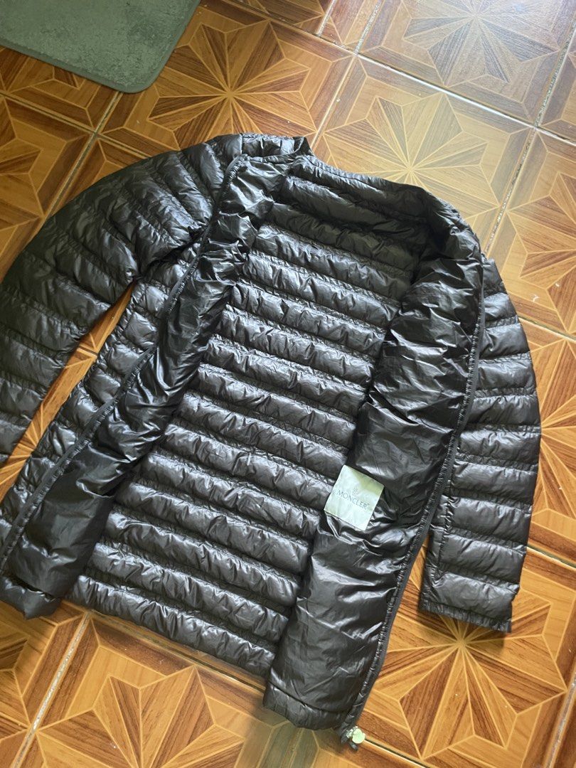Moncler Lavinia Guibbotto (Authentic) (Category: Luxury Apparel) located in Manila. Submitted by kerikeridulce (Listing ID 1468069268, Image 3). Description: Size 0 No flaws authentic.