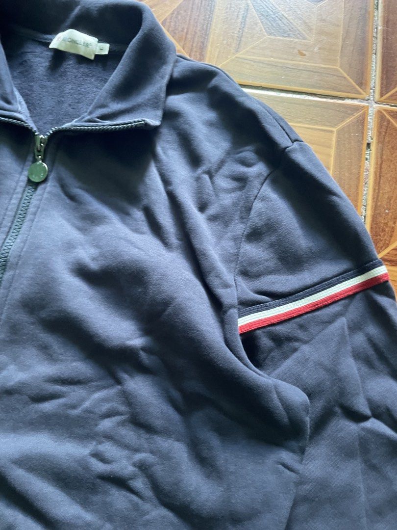 Moncler Maglia Cardigan (Authentic) (Category: Luxury Apparel) located in Manila. Submitted by kerikeridulce (Listing ID 1468069145, Image 2). Description: Size Large no flaws authentic .