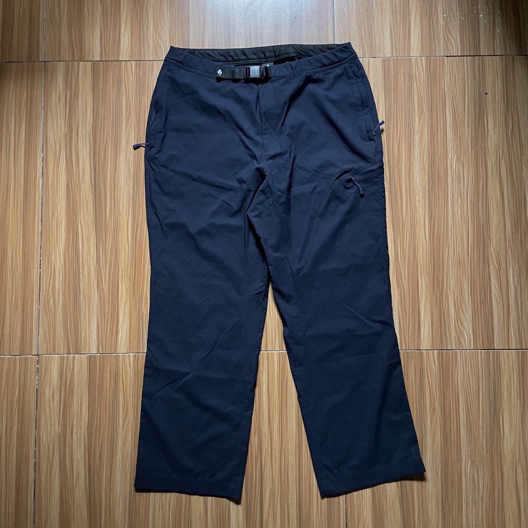 Montbell Guide Thermal Softshell Pants - Navy Blue (Category: Other Bottoms) located in General Mariano Alvarez. Submitted by 4117_thriftnthrive (Listing ID 1468231349, Image 1). Description: As new condition No flaws Size: XL Women’s / S Men’s Measurements Waistline: 30 Length: 34.5” Thigh: 12” Hem: 8”.