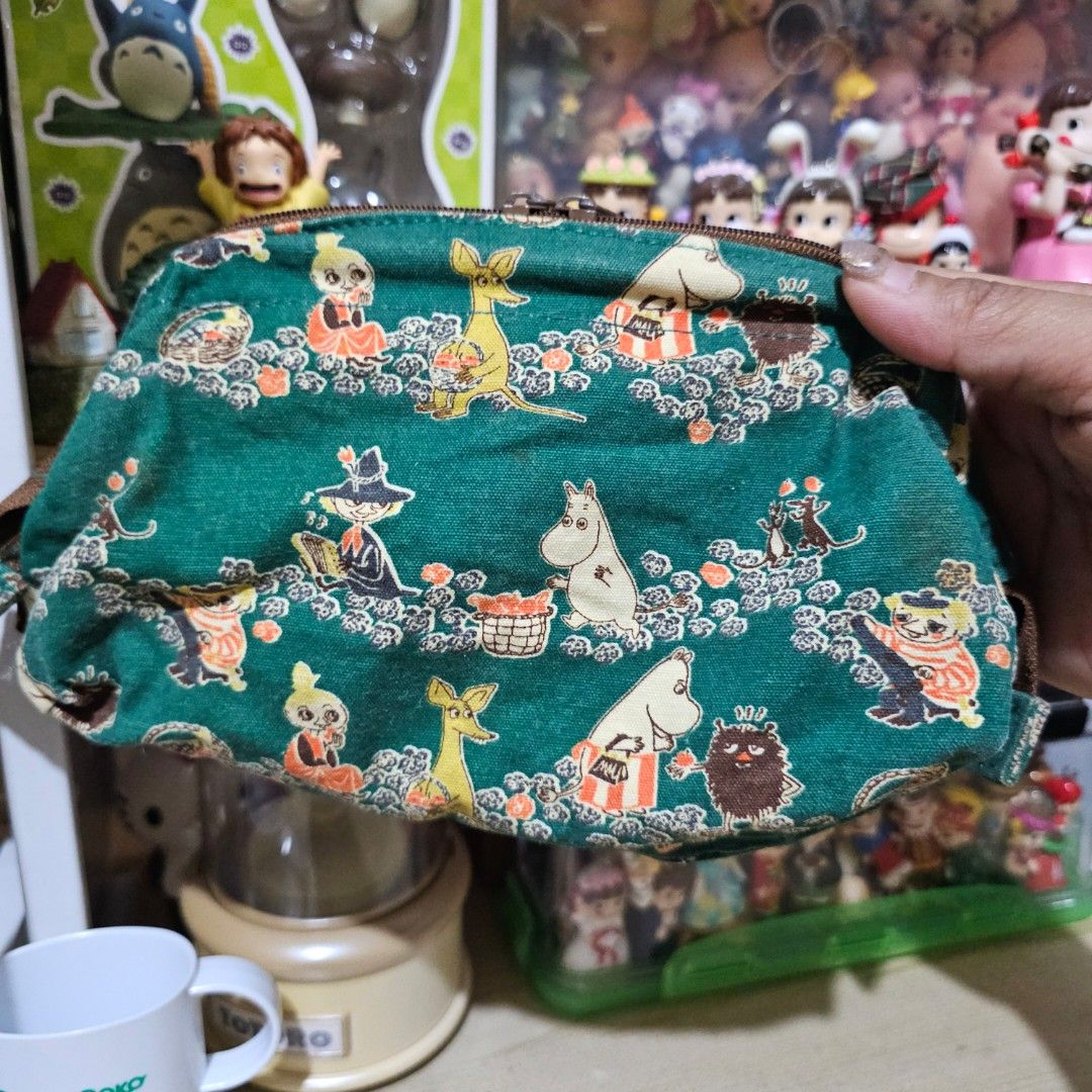 Moomin Green Picnic-series Clasp Pouch (Category: Purses & Pouches) located in Manila. Submitted by lovelylovesjapan (Listing ID 1468215085, Image 1). Description: 🌸The item is on-hand and authentic from Japan 🌸Mode of Payment (MOP): GCASH/Bank Transfer 🌸Mode of Delivery (MOD): J&T or Lalamove (Shipping every Saturdays and Sundays) Notes: 🩷Breakable items are packed with care and caution. Seller will not be held liable for any damages incurre