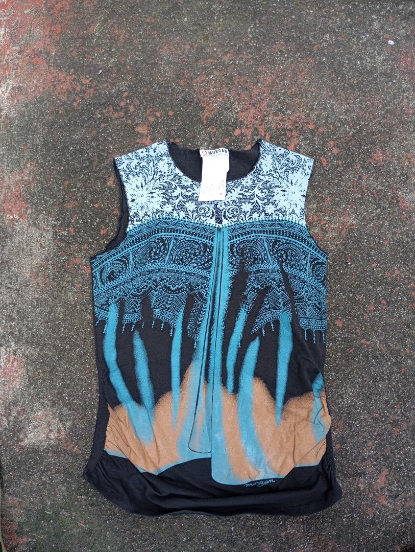 Morgan de toi (Category: Activewear) located in Manila. Submitted by kitkathukayukay (Listing ID 1468086326, Image 1). Description: no issue needwash.