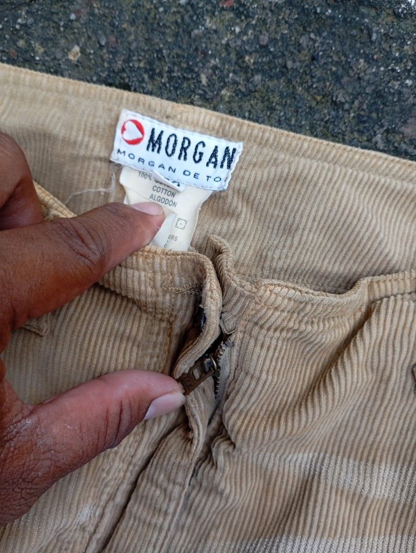 Morgan de toi culdoroy pants (Category: Activewear) located in Manila. Submitted by kitkathukayukay (Listing ID 1468086139, Image 3). Description: no issue needwash.