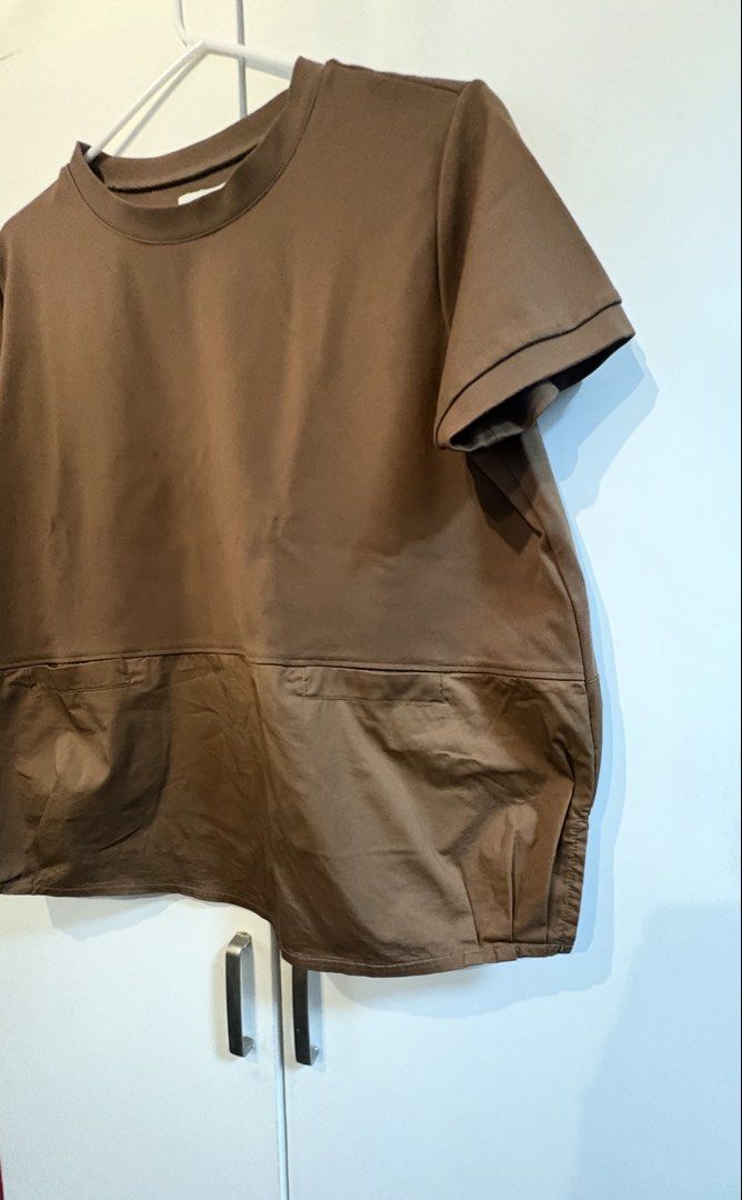 Mosaic PH Brown Blouse for women (Category: Blouses) located in Manila. Submitted by cluttering2020 (Listing ID 1468203401, Image 2). Description: can fit large to XL frame.