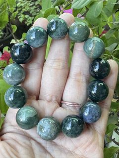 (Category: ) located in . Submitted by selling_low_by_bella_ben (Listing ID 1468175823, Image 1). Description: .