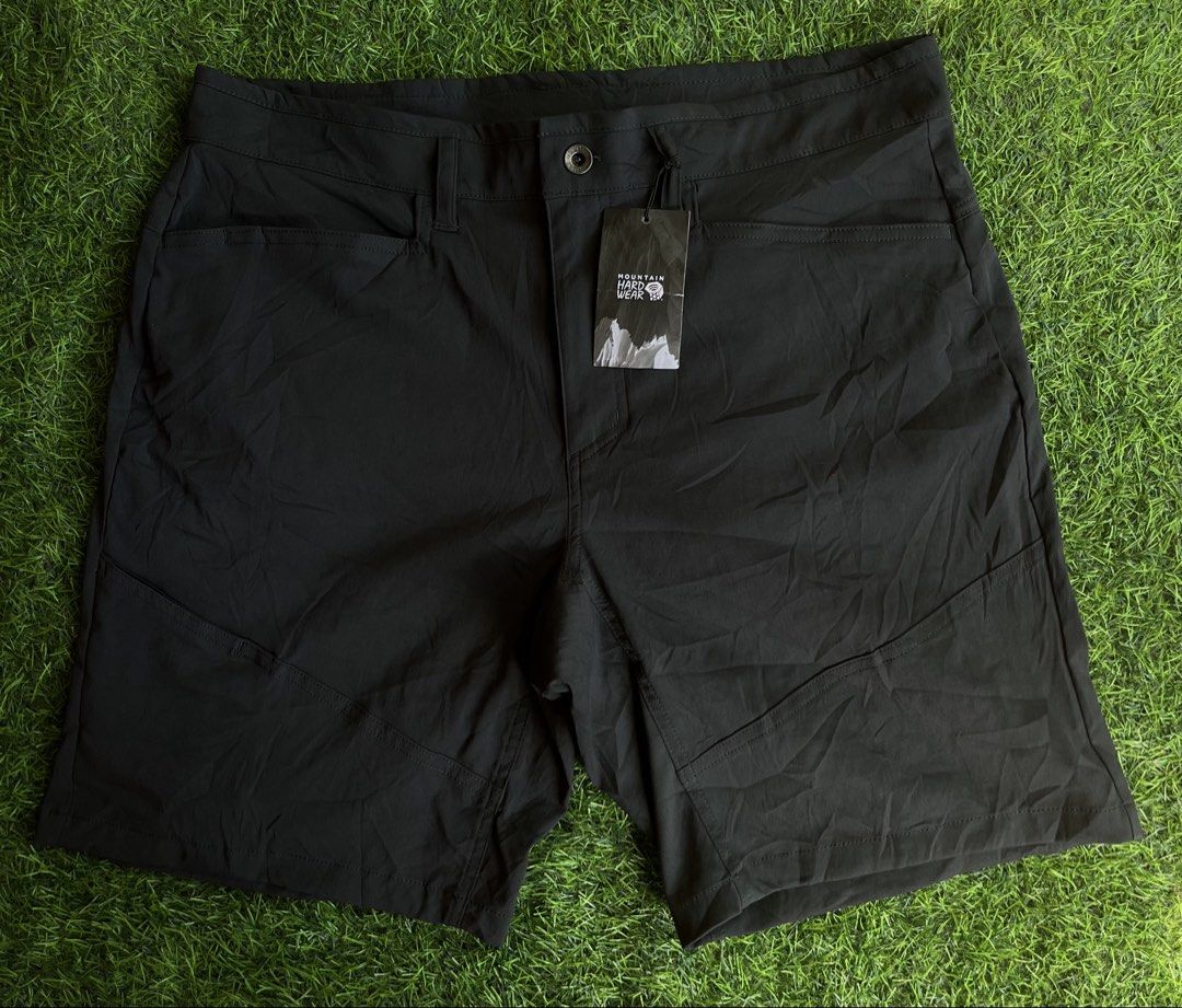Mountain Hardwear AP Active Short Men's Black (Category: Shorts) located in Cebu City. Submitted by pick2zeroo (Listing ID 1468134929, Image 2). Description: GOOD FOR HIKING,OUTDOOR NO ISSUE BRAND NEW WITH HANGTAG WAIST: 36 LENGTH: 20 LOCATION: CEBU CITY COURIER: JNT SHIP NATIONWIDE DM📩.