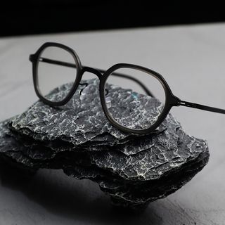 （分類：）位於 。 由 hongkongoptical 提交（商品編號 1468134655，圖片 1）。簡介： 。