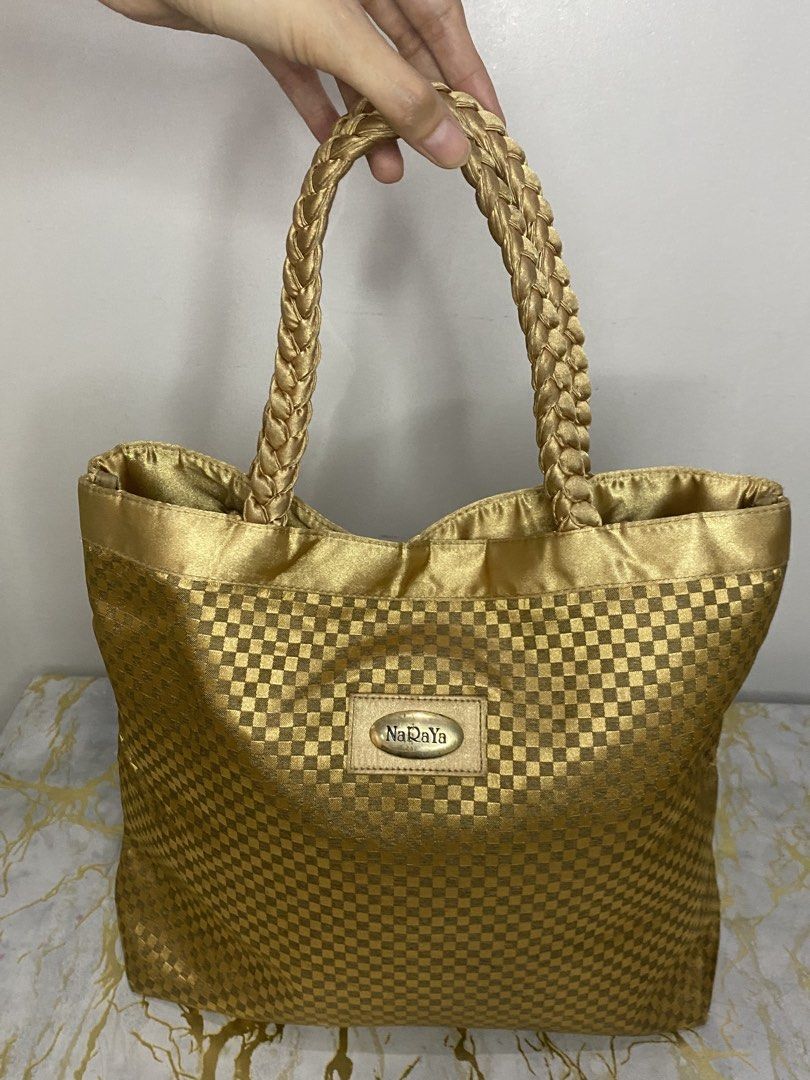 NARAYA SHOULDER BAG (Category: Shoulder Bags) located in San Fernando. Submitted by epicpenguin.8e962a (Listing ID 1468223332, Image 3). Description: .