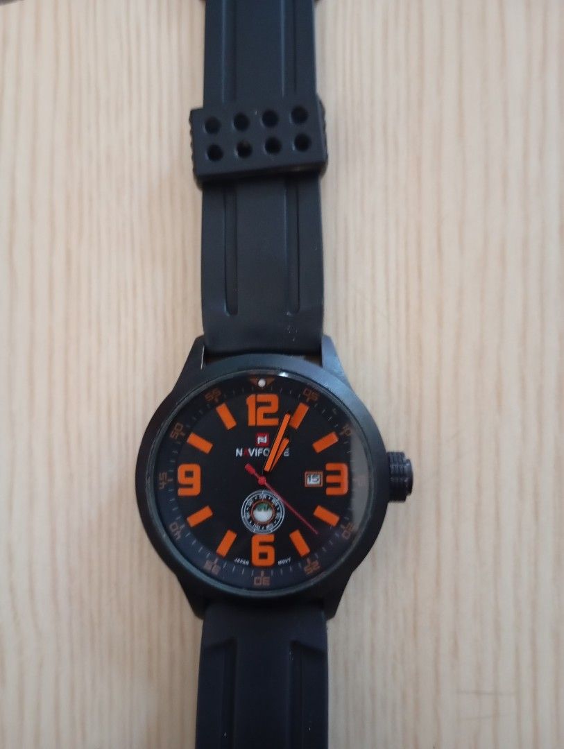 Navi force (Category: Men's Watches) located in Las Pinas. Submitted by quick_deals_great_finds2 (Listing ID 1468095610, Image 1). Description: Quartz with battery Good working condition 42mm large.