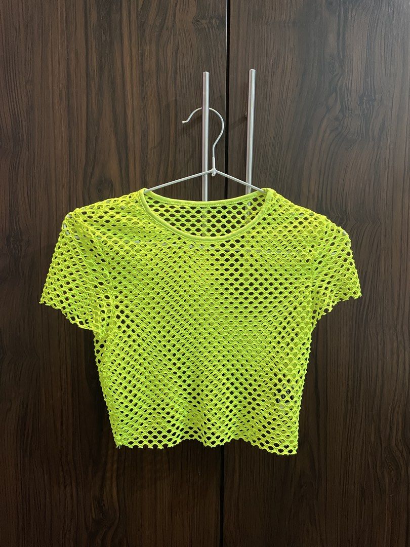 neon green fishnet crop top (Category: Sleeveless) located in Manila. Submitted by happymoon_0ae0c8 (Listing ID 1468257794, Image 1). Description: - size small on the tag but tbh its more of xs - stretchy mesh fabric - perfect for layering.