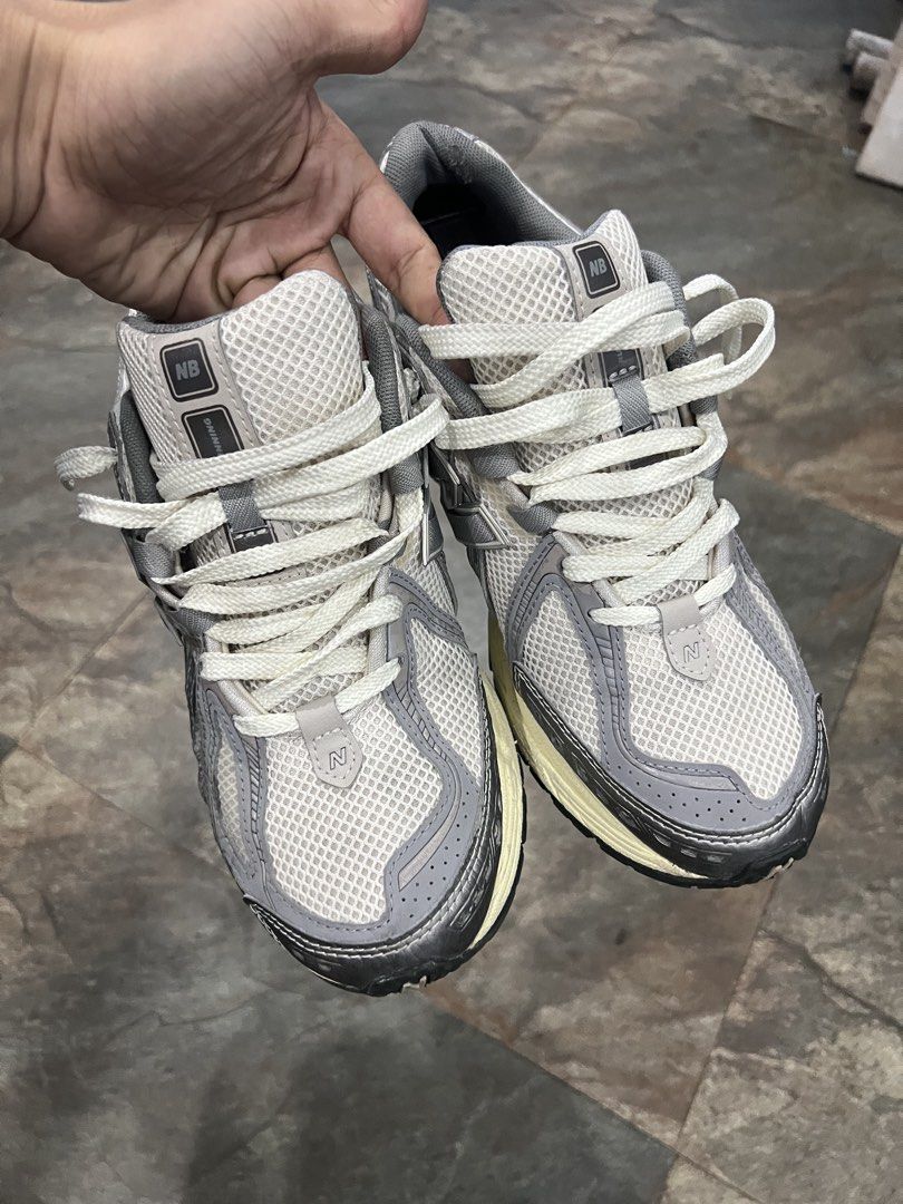 New Balance 1906 (Category: Sneakers) located in Bacolod City. Submitted by novymae23 (Listing ID 1468095958, Image 3). Description: New Balance 1906 Size 8 Excellent Condition Pair Only .