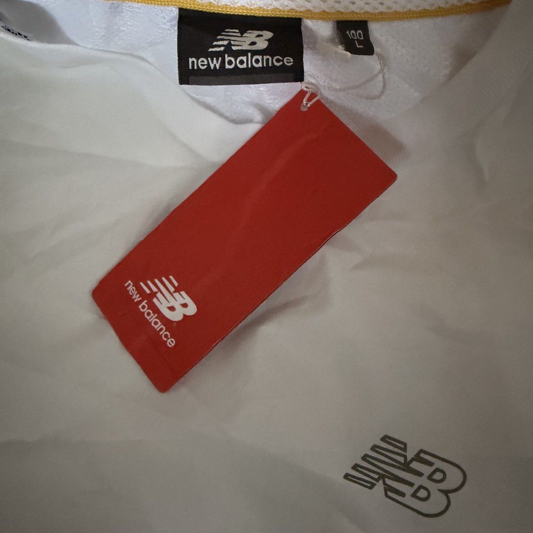 New Balance Active Shirt (Category: Activewear) located in Davao. Submitted by ckkb1821 (Listing ID 1468084077, Image 3). Description: New Balance Active Shirt Large on tag (24 x 28"L) fits XL-2XL Brand new / Deadstock / With tag ₱599 only + SF.
