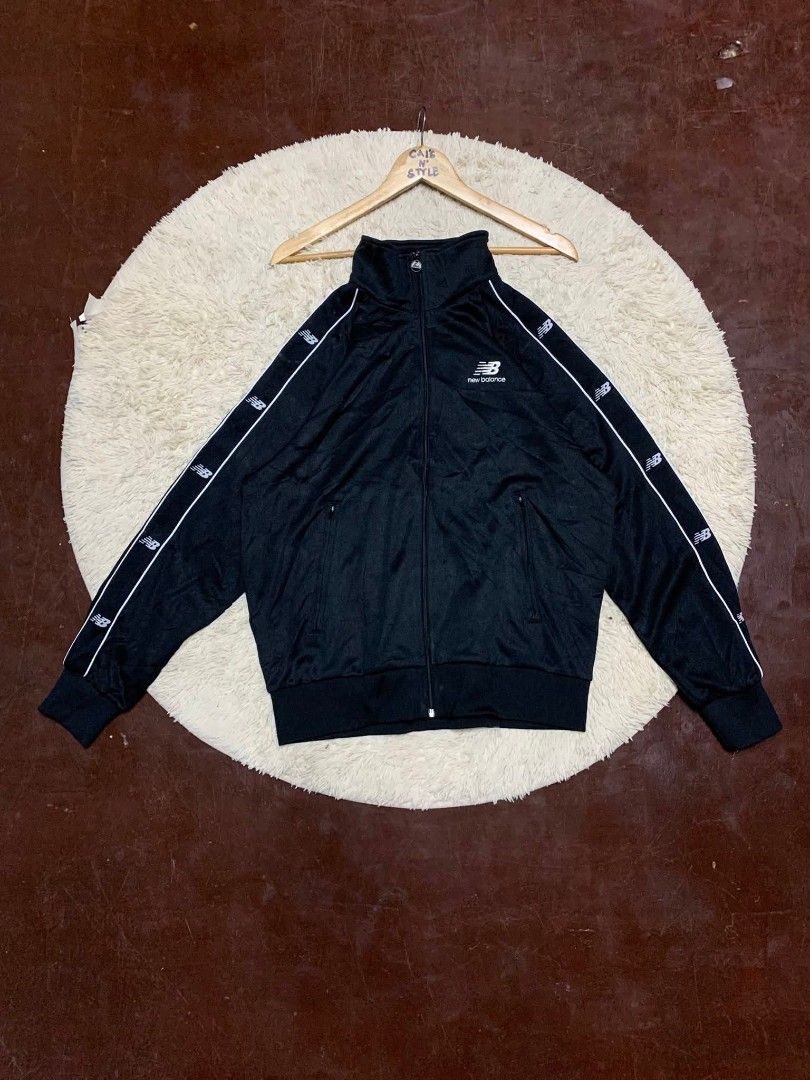 New balance track jacket (Category: Coats, Jackets and Outerwear) located in Lianga. Submitted by legitseller12345678 (Listing ID 1468217179, Image 3). Description: New balance track jacket📌 Excellent to new Size medium on tag Dimes 22.5x27 Solid Mine 600 plus sf.