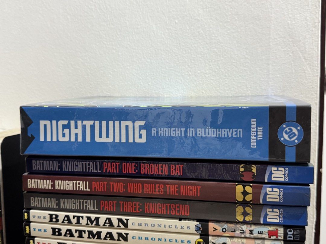 NIGHTWING COMPENDIUM 3 (Category: Comics & Manga) located in Manila. Submitted by broke.student.bookshelf (Listing ID 1468116081, Image 2). Description: -Brand New -With removable plastic jacket -Slightly negotiable price Sampaloc Manila .