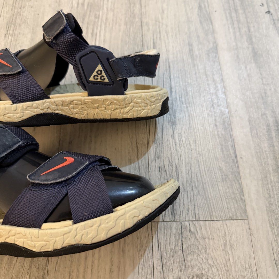 Nike ACG Deschutz (Category: Sneakers) located in Manila. Submitted by wornagainstudios2 (Listing ID 1468234219, Image 3). Description: .