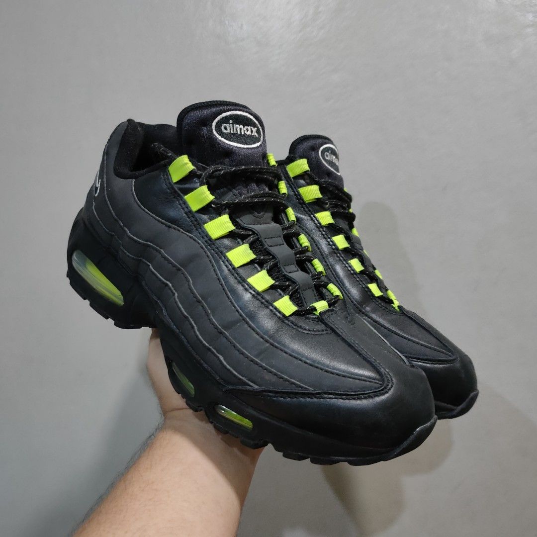 Nike Air Max 95 Big Bubble ATMOS Harajuku (Category: Sneakers) located in Quezon City. Submitted by stashbyharun (Listing ID 1468236367, Image 2). Description: Used Size 9 / 27CM Comes with exclusive totebag Pair only.