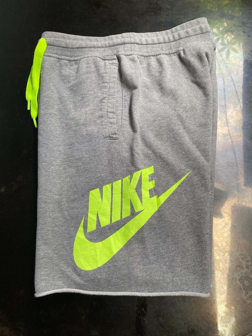 Nike Alumni Authentic ✅ (Category: Announcements) located in Iloilo. Submitted by jaybenethrift.0721 (Listing ID 1468069670, Image 1). Description: Excellent condition ✅ First to pay‼️ 30-36 waist length 19 leg hole 11.