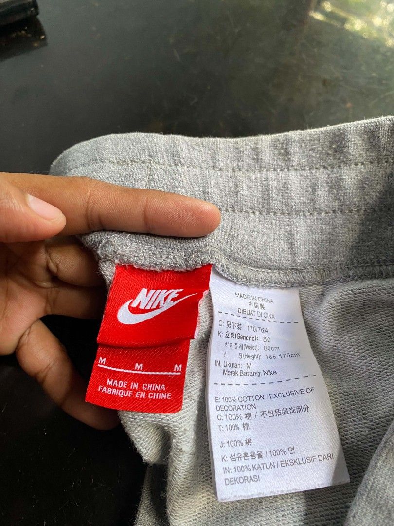 Nike Alumni Authentic ✅ (Category: Announcements) located in Iloilo. Submitted by jaybenethrift.0721 (Listing ID 1468069670, Image 2). Description: Excellent condition ✅ First to pay‼️ 30-36 waist length 19 leg hole 11.