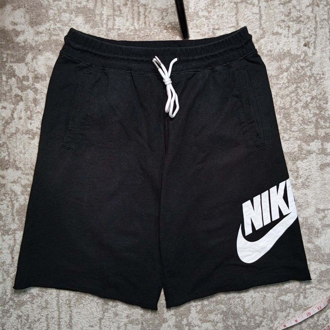 Nike Alumni Shorts Black Size XL (Category: Shorts) located in Llanera. Submitted by baka_thriftmo (Listing ID 1468216924, Image 2). Description: Excellent Condition 👍🏻 Color Rate 10 Issue asa dulo ng pic Details asa Picture Mode of payment Gcash Courier J&T +Shipping fee 📌 PLEASE READ BEFORE BUYING!🛍️ ✨ MANAGE YOUR EXPECTATIONS ✨ • Please remember that the items we sell are **THRIFTED / PRELOVED**. • Items may have minor flaws, signs of use,